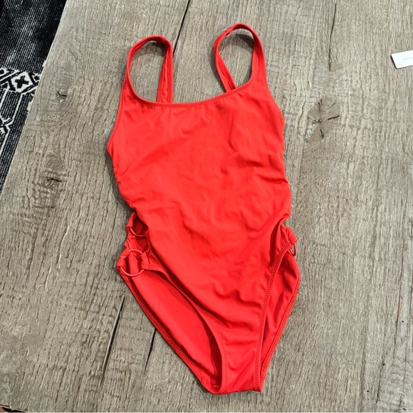 Solid & Striped Jennifer One Piece Swimsuit. - Picture 7 of 9